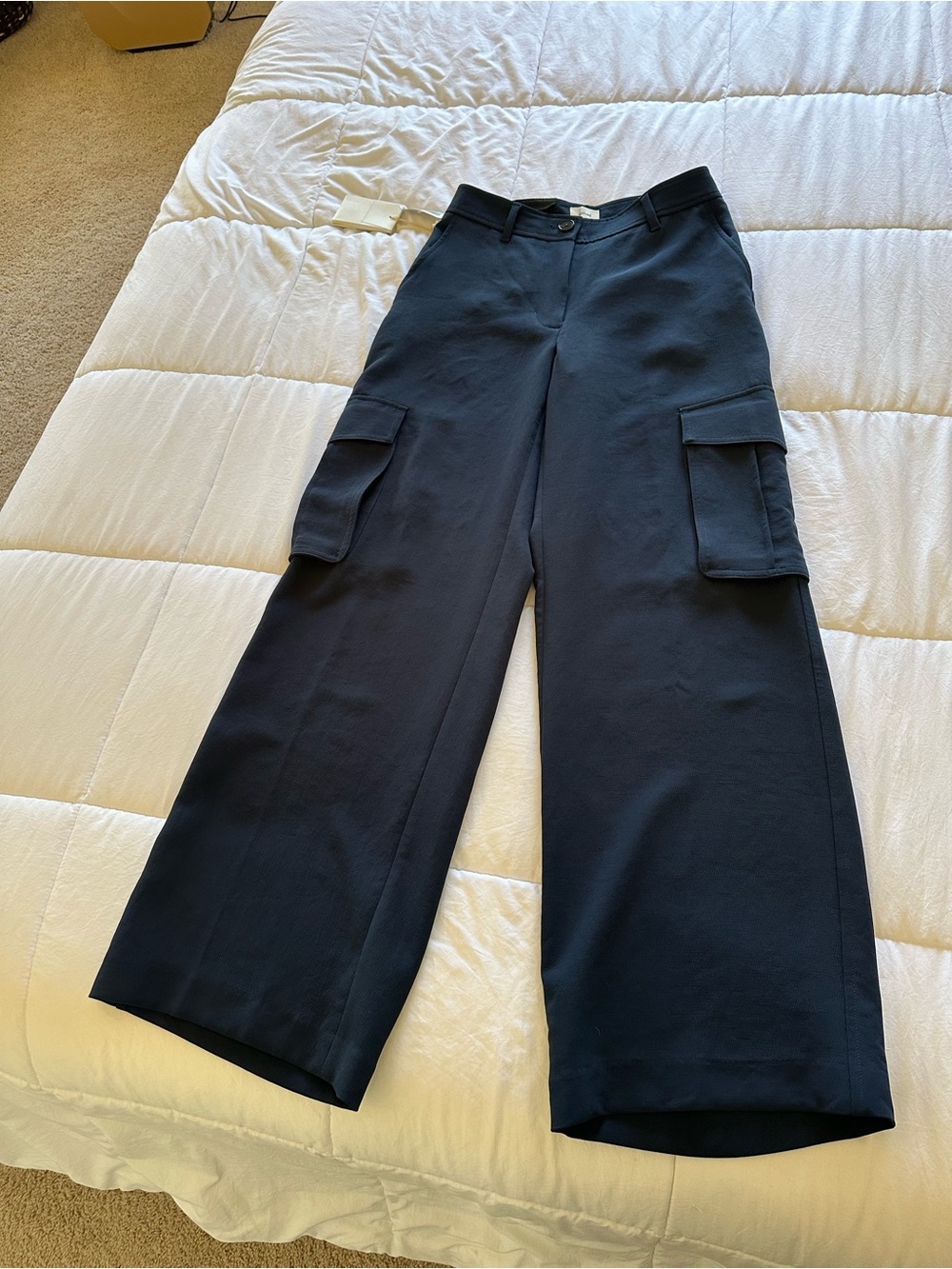 Wilfred Black Wide-Leg Cargo Trousers in Navy